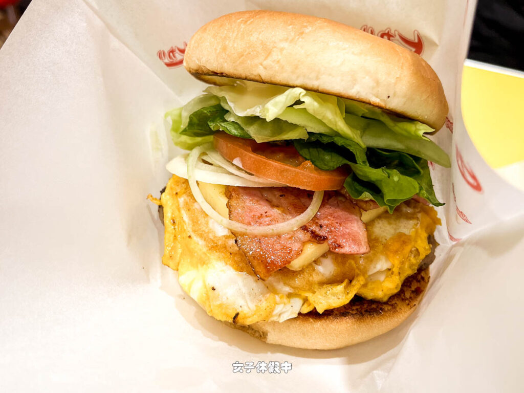 Special Burger(スペシャルバーガー)830日圓